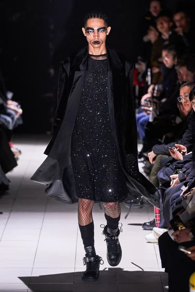 Look 12